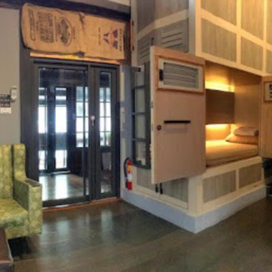 Jerry'S Mazehut Hostel Ταϊνάν Εξωτερικό φωτογραφία
